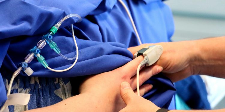 Para que serve a anestesia? Quais são os riscos? Entenda o procedimento