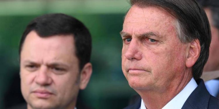 PF encontra na casa de Anderson Torres minuta para Bolsonaro mudar resultado da eleição