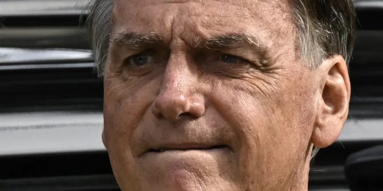 Corregedor da Justiça Eleitoral abre mais uma investigação contra Bolsonaro no TSE; já são 16