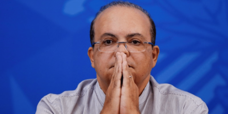 Governador afastado do DF e ex-secretário são alvos de busca e apreensão