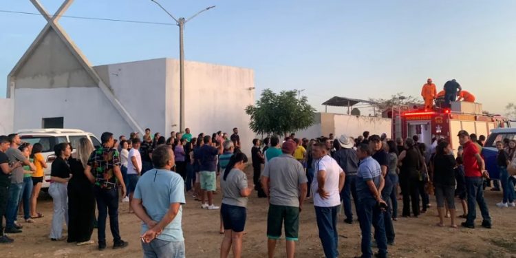 Rita de Cássia é enterrada em Alto Santo sob forte comoção de fãs e amigos