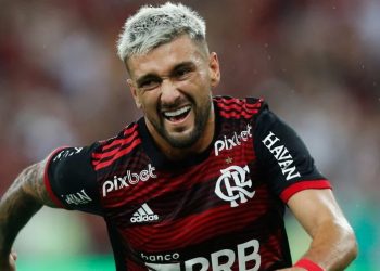 Arrascaeta em jogo do Flamengo; cariocas enfrentam o Al-Hilal nesta terça (7) pelo Mundial (Foto: Gilvan de Souza/Flamengo)