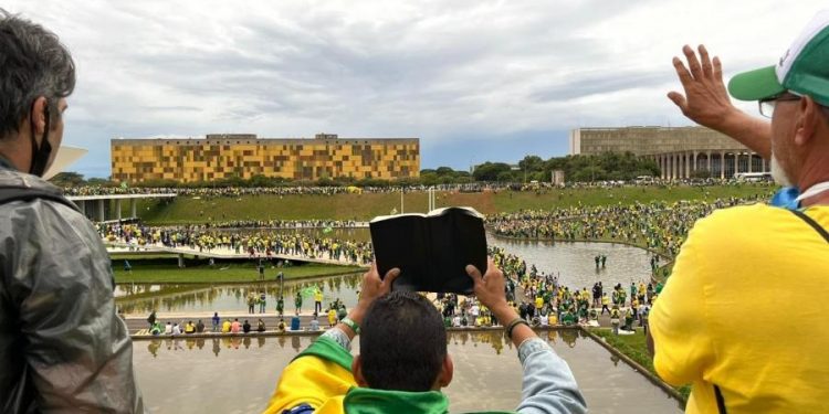 AGU pede condenação de 54 suspeitos de atos de 8/1 e ressarcimento de R$ 20,7 milhões