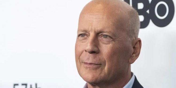 Família de Bruce Willis noticia piora no quadro e afirma que não há mais tratamento para a doença do ator