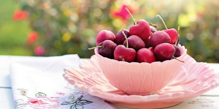 A cereja e as dores inesquecíveis – Por Alexandre Lucas