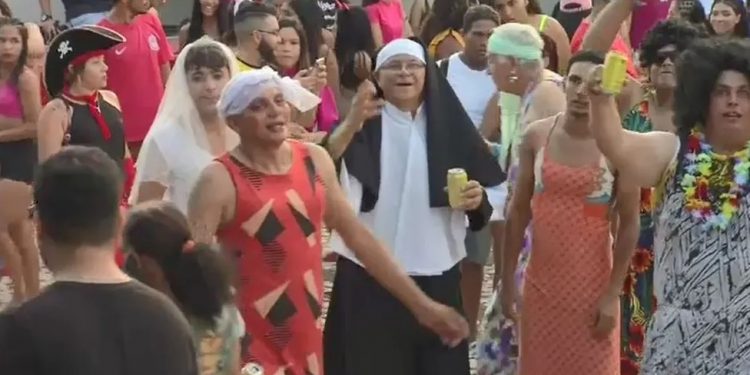 Tradicional ‘Desfile das Virgens’ abre o Carnaval do Crato