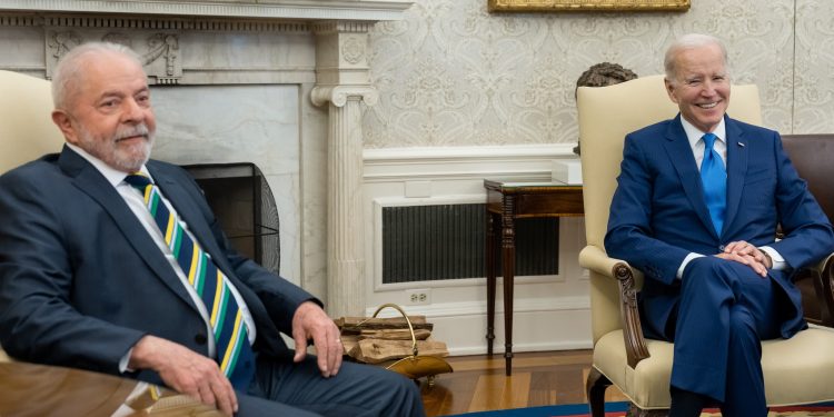 Após reunião de Biden e Lula, EUA anunciam apoio ao Fundo Amazônia
