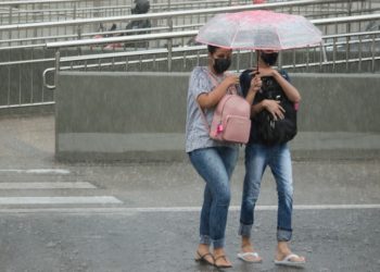 Fevereiro é o primeiro mês da estação chuvosa no Ceará (Foto: Samuel Setubal/O Povo)