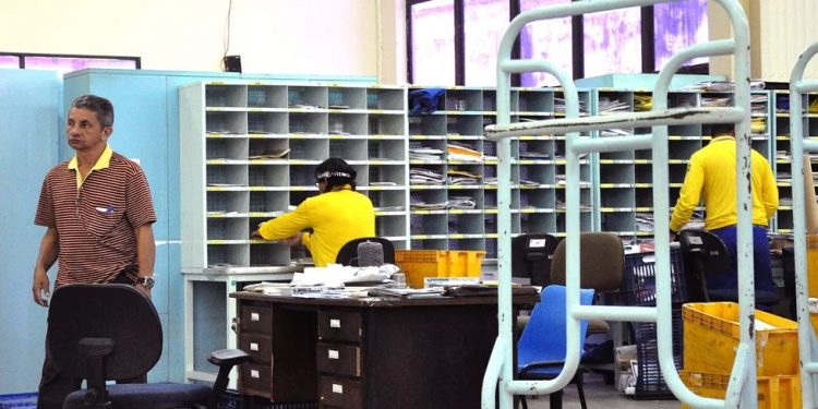 Correios abrem vagas remuneradas para Jovem Aprendiz em 29 cidades do Ceará