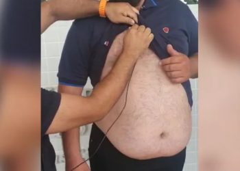 Homem tenta fraudar prova para conseguir carteira de habilitação usando ponto eletrônico em Morada Nova (Foto: Reprodução/Polícia Civil)