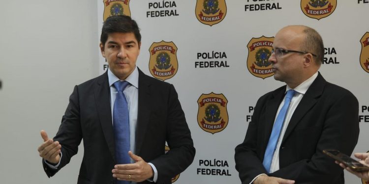 Polícia Federal cumpre mandados contra financiadores de atos antidemocráticos no Ceará