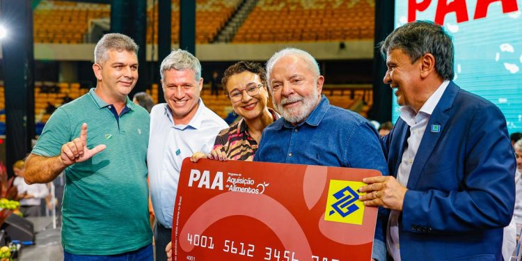 Governo Lula relança Programa de Aquisição de Alimentos, com prioridade para mulheres e indígenas