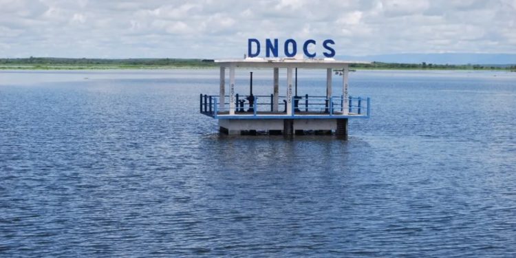 Açude Araras, quarto maior reservatório do Ceará, volta a sangrar após três anos