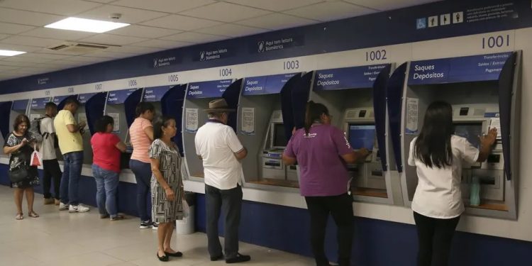 PIS-Pasep é pago a partir desta segunda para novo grupo de beneficiários; veja quem tem direito