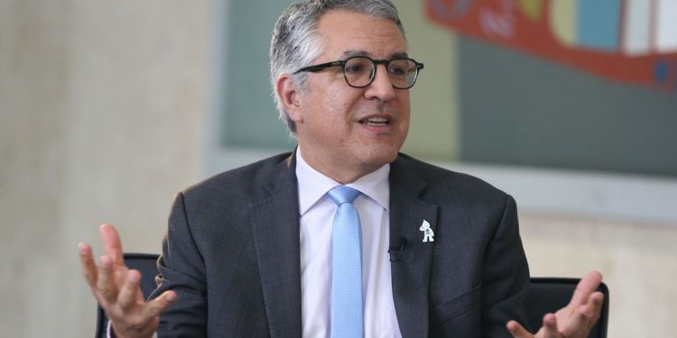 Governo vai apoiar CPMI de atos golpistas, diz Padilha