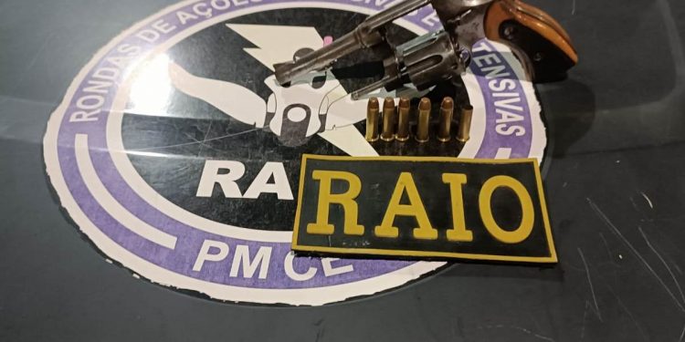 Dois homens são presos e um adolescente apreendido após tentarem matar jovem em Crato