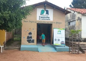 Biblioteca em distrito de Santana do Cariri (Foto: Claudiana Mourato/SVM)