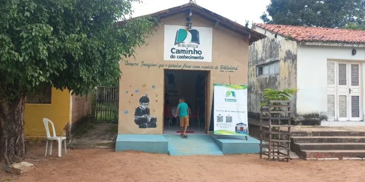 Bibliotecas comunitárias ajudam a criar o hábito da leitura em distritos rurais de Santana do Cariri