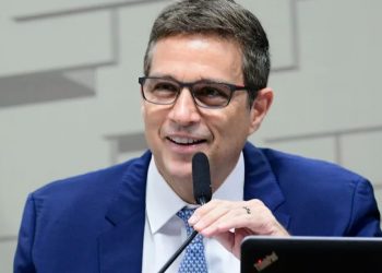 O presidente do Banco Central, Roberto Campos Neto, presta informações no Senado sobre a taxa básica de juros (Selic) atualmente em 13,75% ao ano (Foto: Pedro França/Agência Senado)