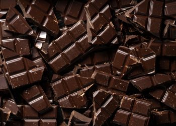 Chocolate no café da manhã pode melhorar as funções do organismo (Foto: Freepik)
