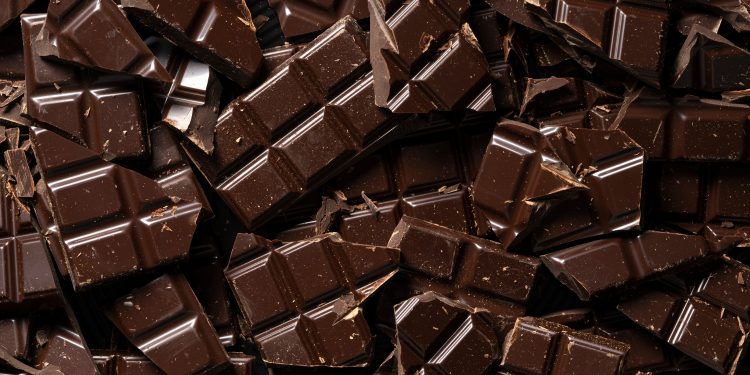 Chocolate no café da manhã pode melhorar as funções do organismo, sugere estudo