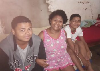 Com câncer raro, agricultora cratense sonha em conhecer o mar