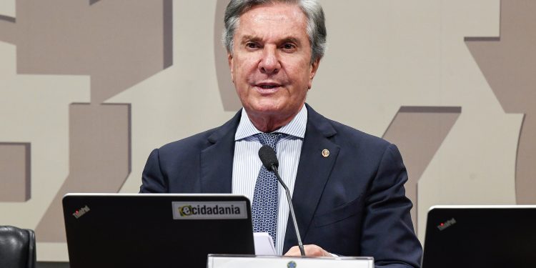 STF condena Collor a 8 anos e 10 meses de prisão por corrupção e lavagem