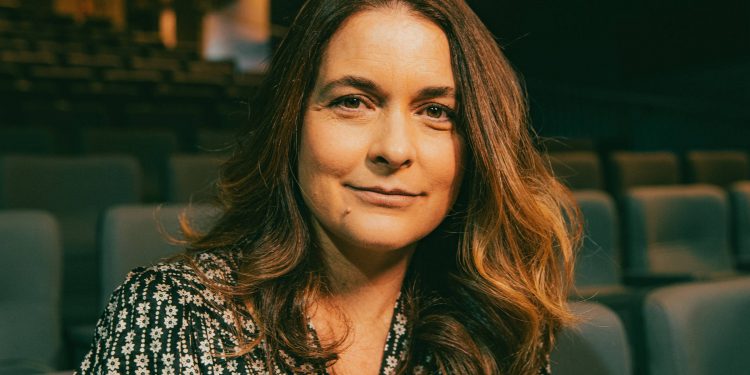 Claudia Abreu deixa a Globo após 37 anos e já tem novo emprego