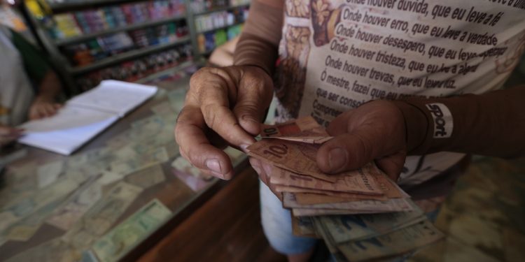 PIB cearense cresce 1,70% no 1º trimestre de 2023 alavancado pelo setor de Serviços