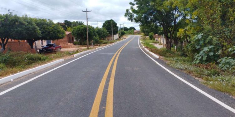 Novo trecho asfaltado da CE-397 beneficia moradores dos municípios de Mauriti e Brejo Santo