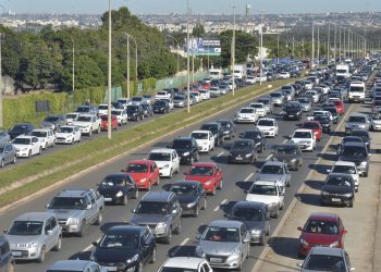 Carro popular: quanto custa financiar os mais baratos em 1, 2 ou 3 anos?