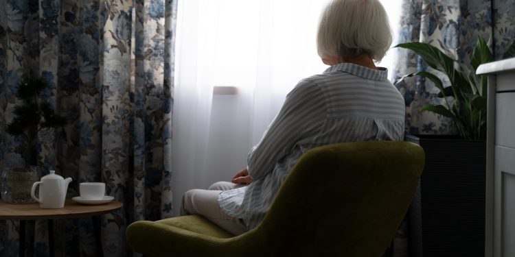 Alzheimer: EUA aprovam remédio que pode retardar doença