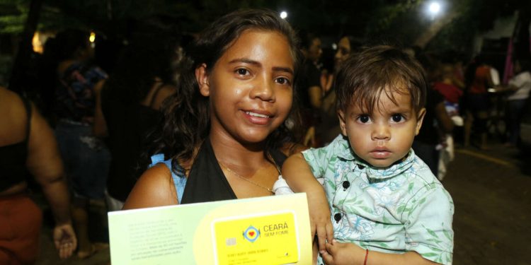 Beneficiários do cartão Ceará Sem Fome receberão segunda parcela do benefício nesta quinta-feira (6)
