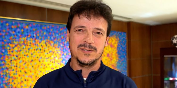 Fernando Diniz será o novo técnico interino da seleção brasileira de futebol