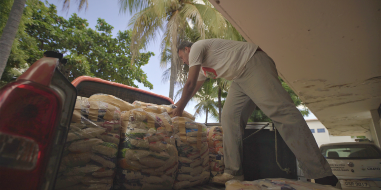 Ceará Sem Fome entrega seis toneladas de alimentos arrecadadas na Expocrato