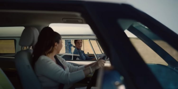 Inteligência artificial une Elis Regina e Maria Rita em comercial; assista