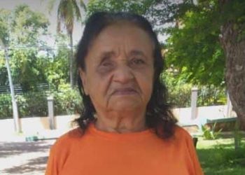 Corina Vieira de Matos, que tinha 64 anos, residia na Rua Ribamar Carneiro no Bairro Alto do Rosário (Foto: Arquivo pessoal)