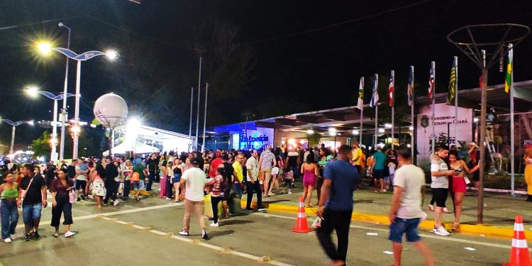 Expocrato 2023 é aberta com a presença do governador Elmano de Freitas e do ministro Camilo Santana