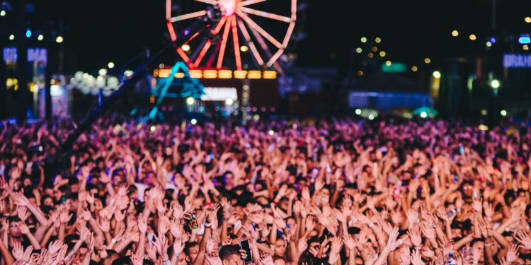 Grandes nomes do forró e do axé balançaram o público na quinta noite do Festival Expocrato