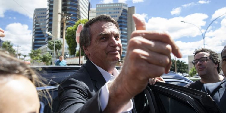 Bolsonaro depõe à PF sobre trama golpista de Marcos do Val