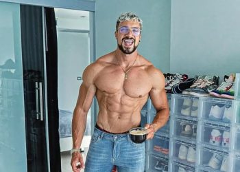 Fisiculturista morre aos 30 anos, dias depois de revelar sofrer de doença rara