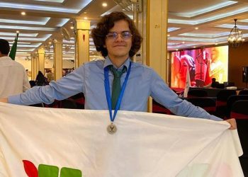 Estudante de Juazeiro do Norte conquista medalha de prata em 'Copa do Mundo' de Física, no Paquistão (Foto: Reprodução/IFCE)
