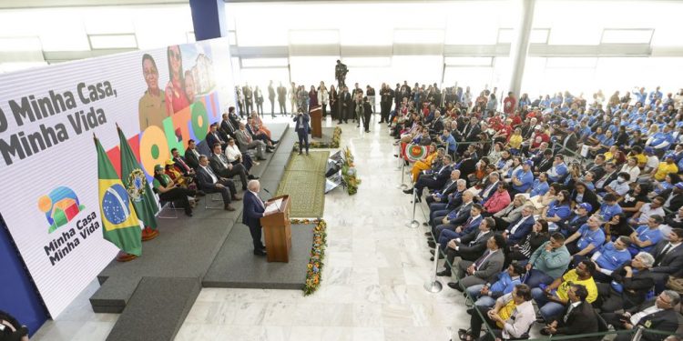 Lula sanciona novas regras do Minha Casa, Minha Vida; conheça
