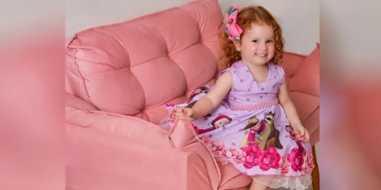 Pai mata filha de 4 anos e se mata em seguida, diz polícia