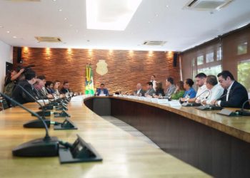 Governo do Ceará assina 32º memorando para produção de H2V com empresa líder global de energia renovável