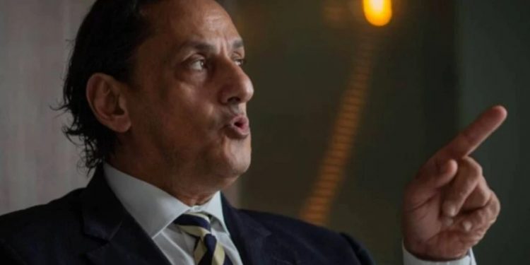 Polícia Federal ‘quebra’ senhas e acessa dados de celulares de Frederick Wassef