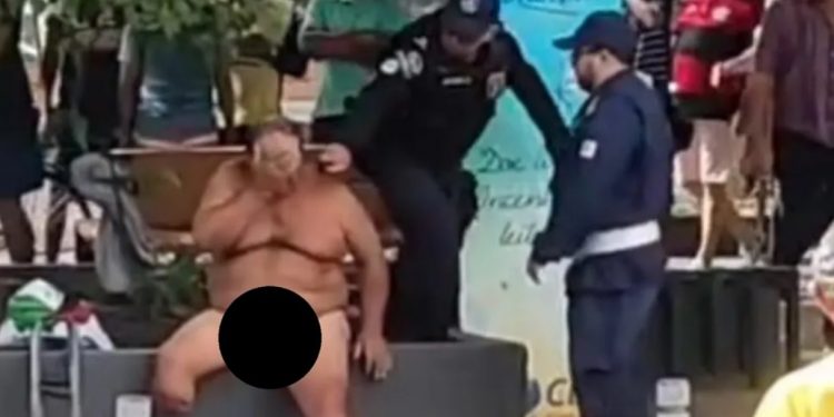 GCM do Crato usa spray de pimenta e imobiliza deficiente físico em praça