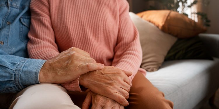 10 sintomas de Alzheimer que as pessoas não conhecem