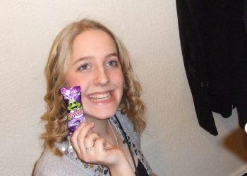 Enfermeira condenada por assassinatos de 7 bebês é sentenciada a prisão perpétua