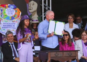 O presidente Luiz Inácio Lula da Silva participa do encerramento da Marcha das Margaridas, em Brasília (Foto: Fabio Rodrigues-Pozzebom/Agência Brasil)
